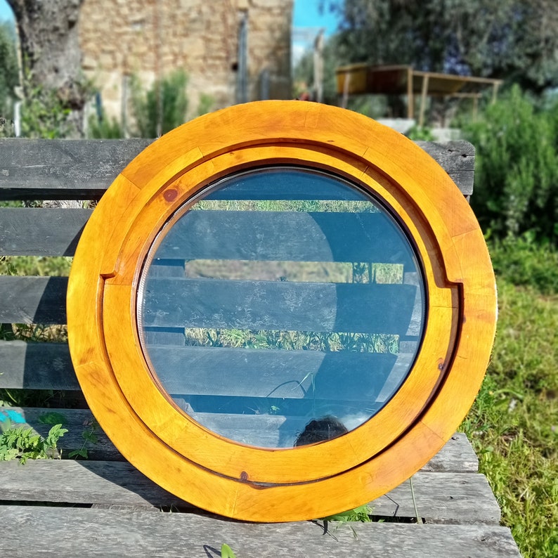 De Voordelen van Ronde Houten Ramen: Elegantie en Vakmanschap uit Portugal